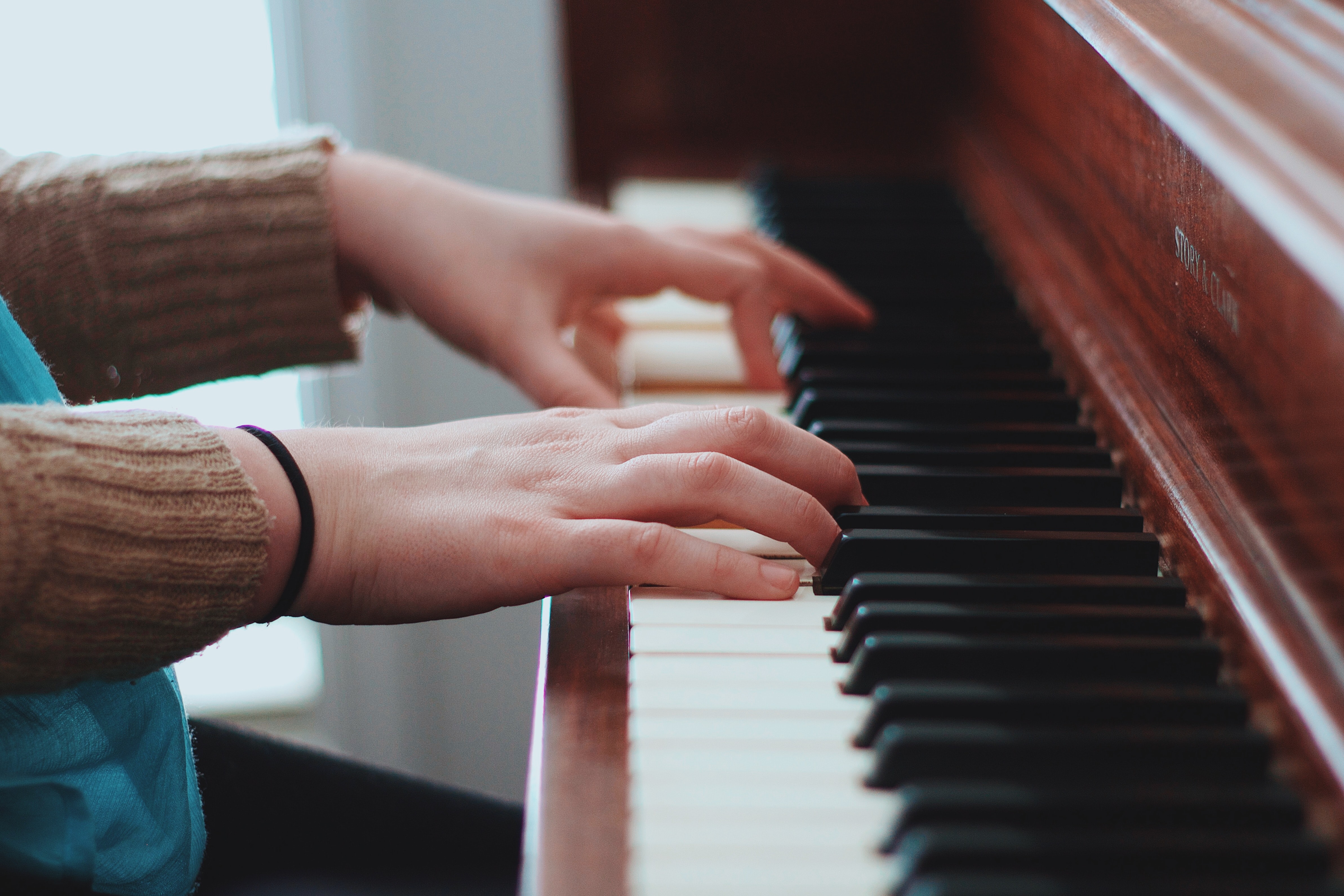 Comment Lancer les Plus Jeunes dans l'Apprentissage du Piano ?